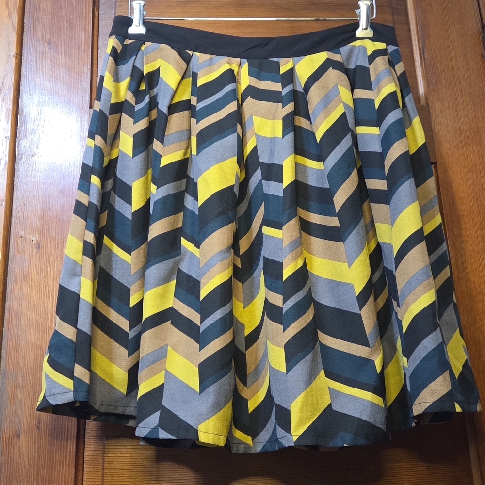 NWT Relished Pleated Chevron Print Skirt - Yellow, Gray & Black Sz XL - Picture 2 of 15